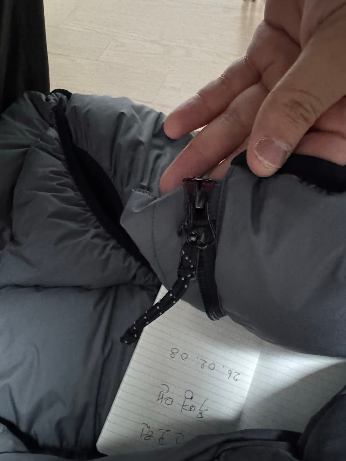 XL) 페더드프렌즈 헬리오스 후드 신더 25fw 상품이미지3