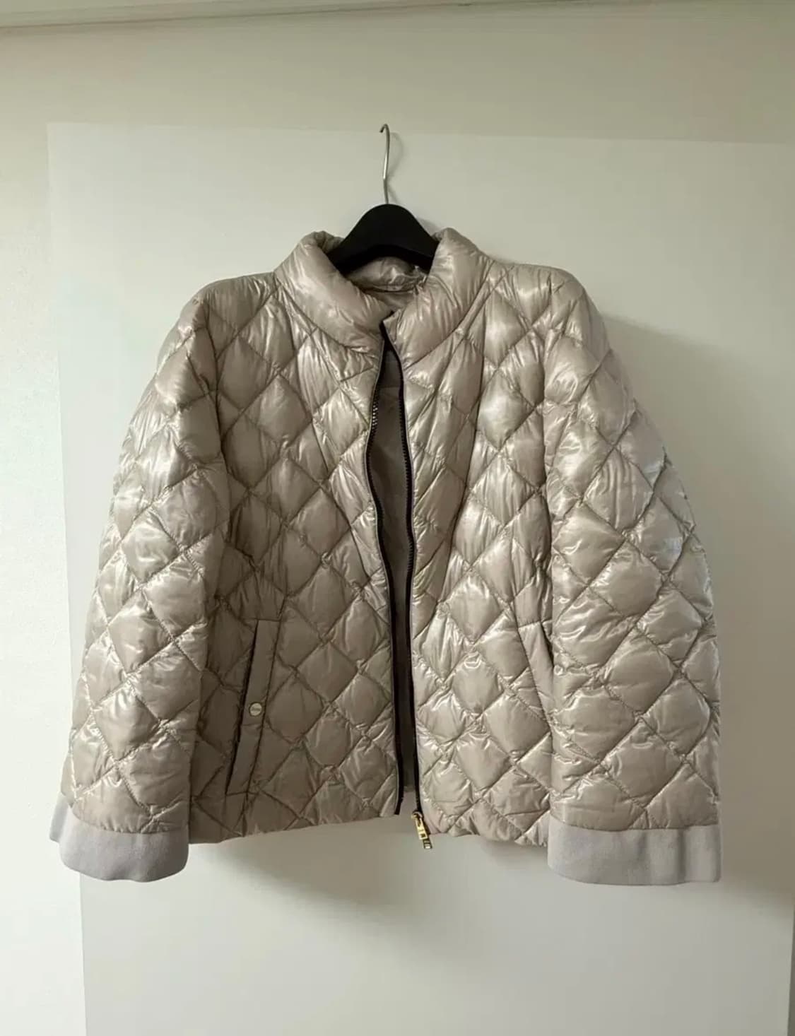 에르노 여성 퀼팅 경량 패딩 아이보리 (42사이즈) 상품이미지1