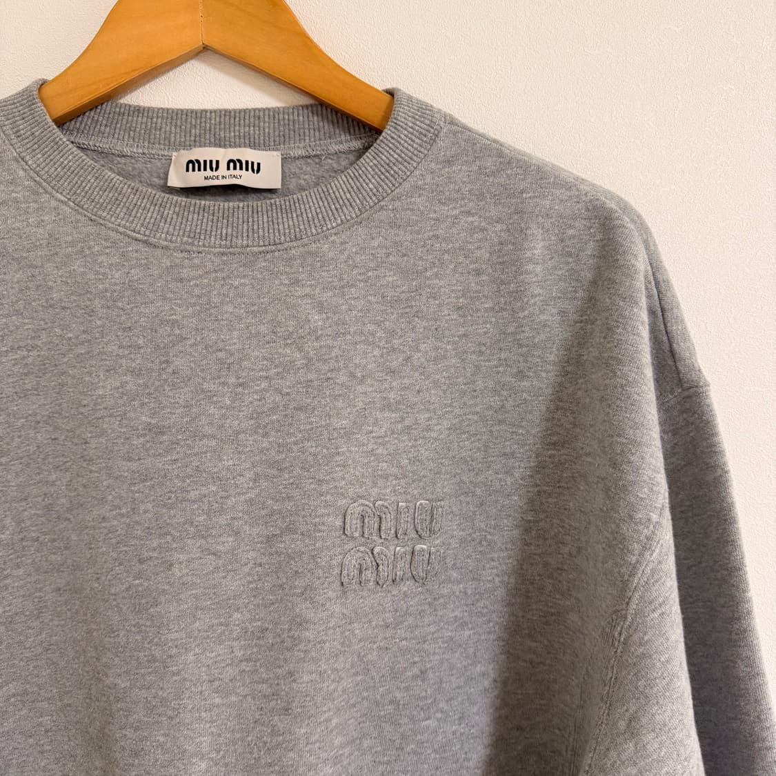 [XS] 미우미우 오버사이즈 기모 맨투맨 상품이미지2