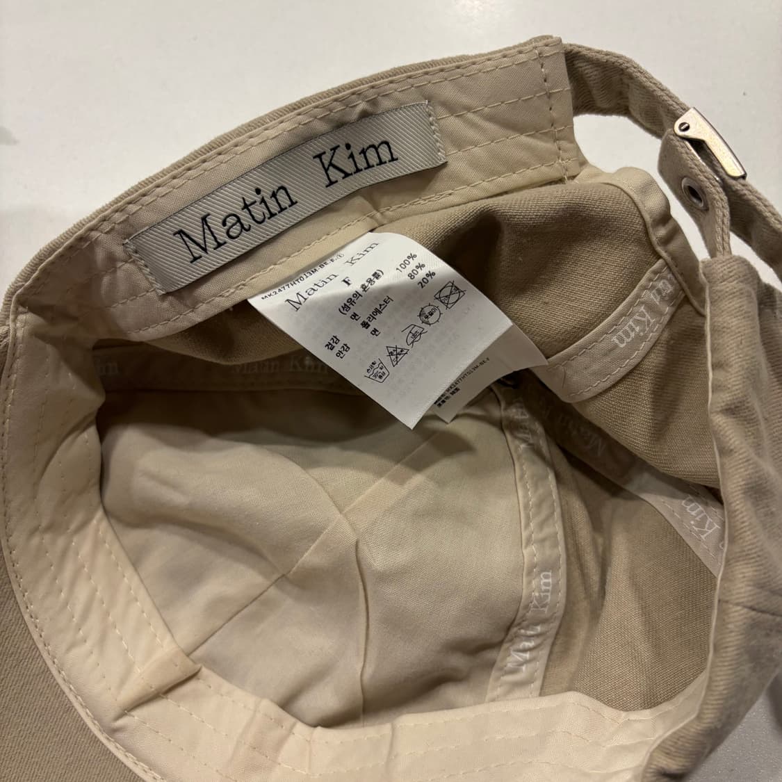 마뗑킴 베이지 M 자수 볼캡 모자 상품이미지4