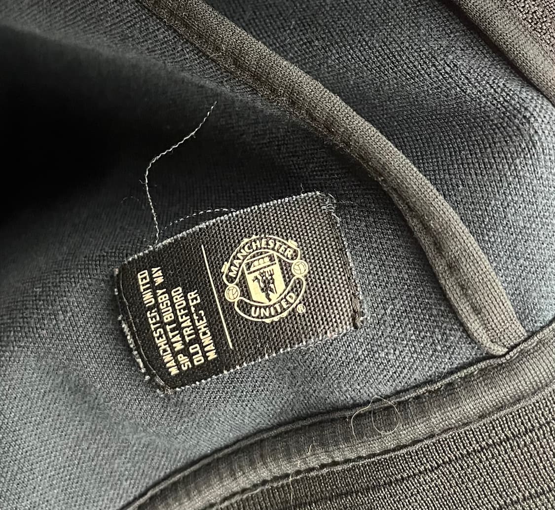 10s 나이키 맨체스터유나이티드 블랙 레드 트랙 자켓 상품이미지7