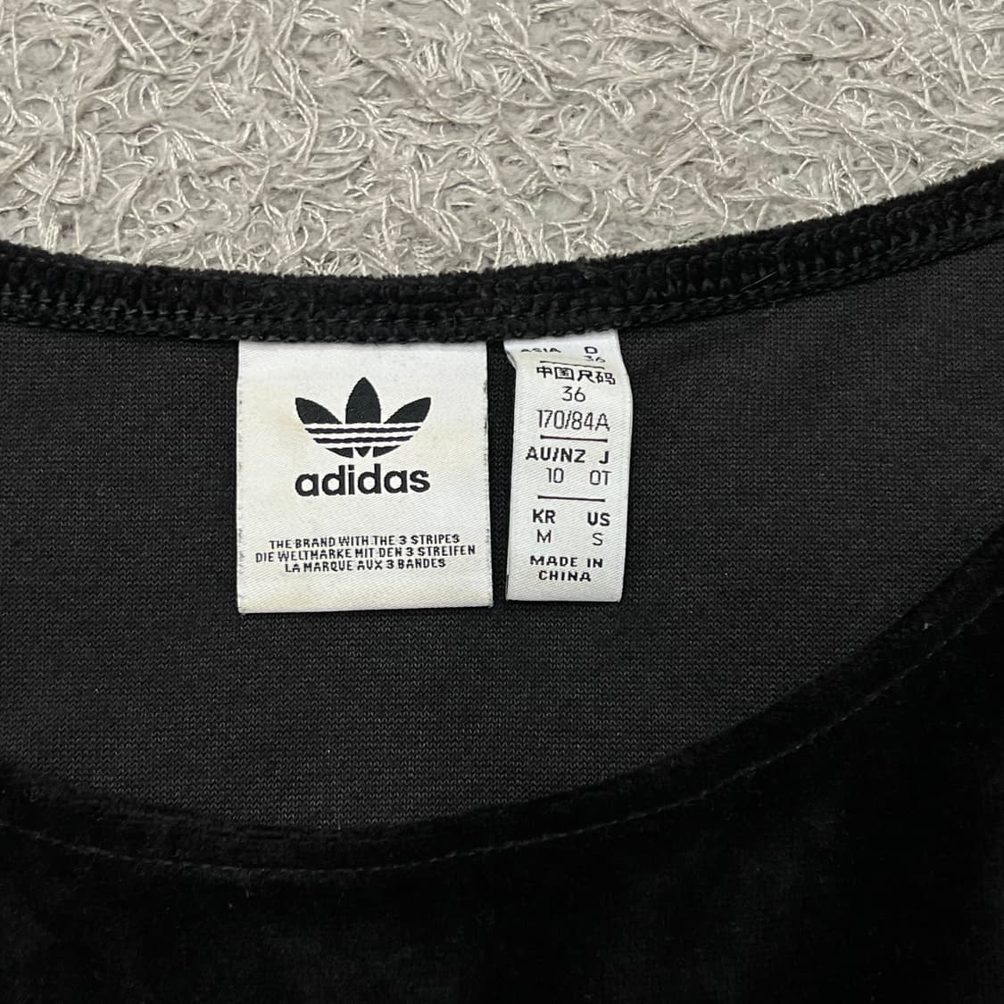 [우먼95] 아디다스 벨벳 오프숄더 상품이미지3