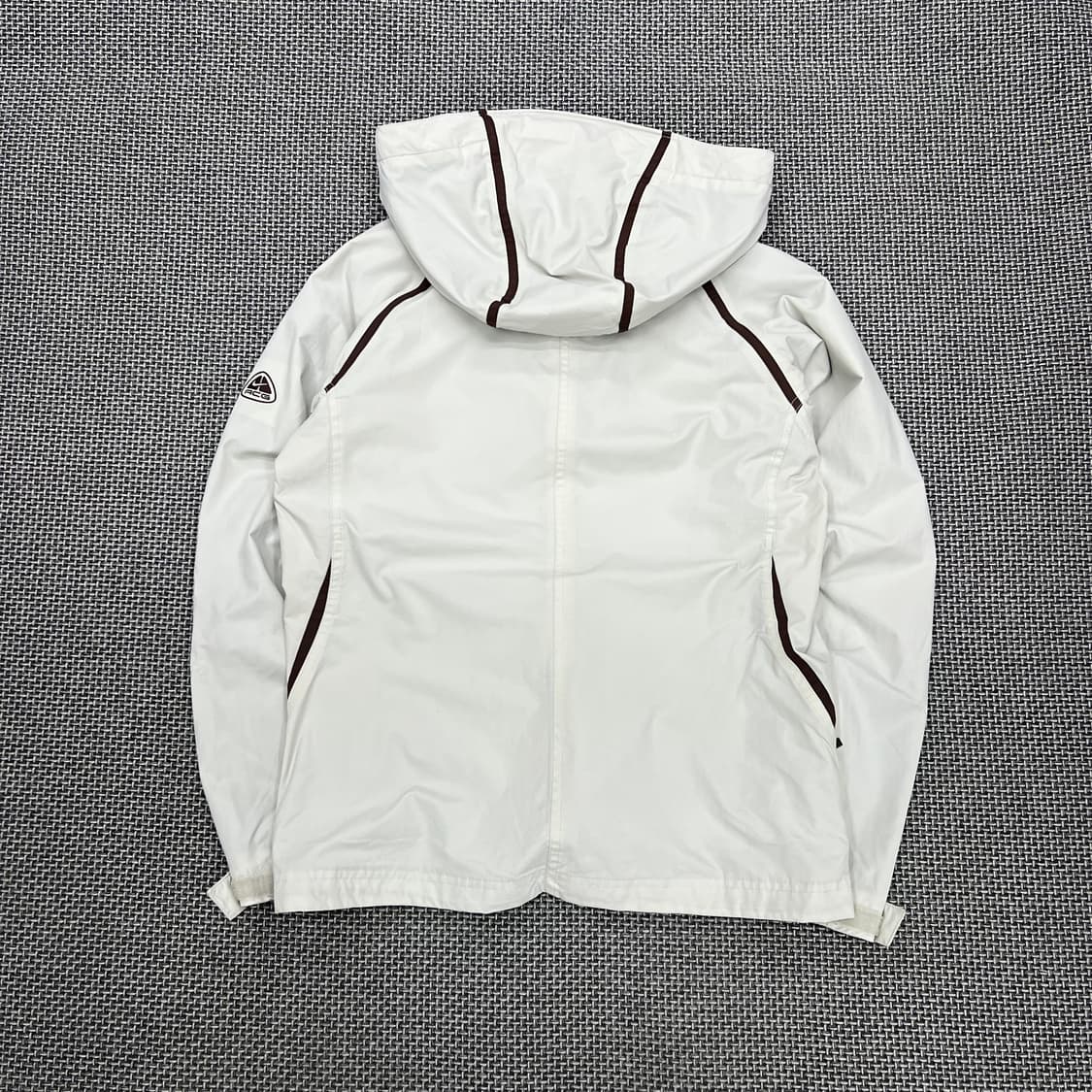 나이키ACG 00s 그레이브라운 바람막이 상품이미지9