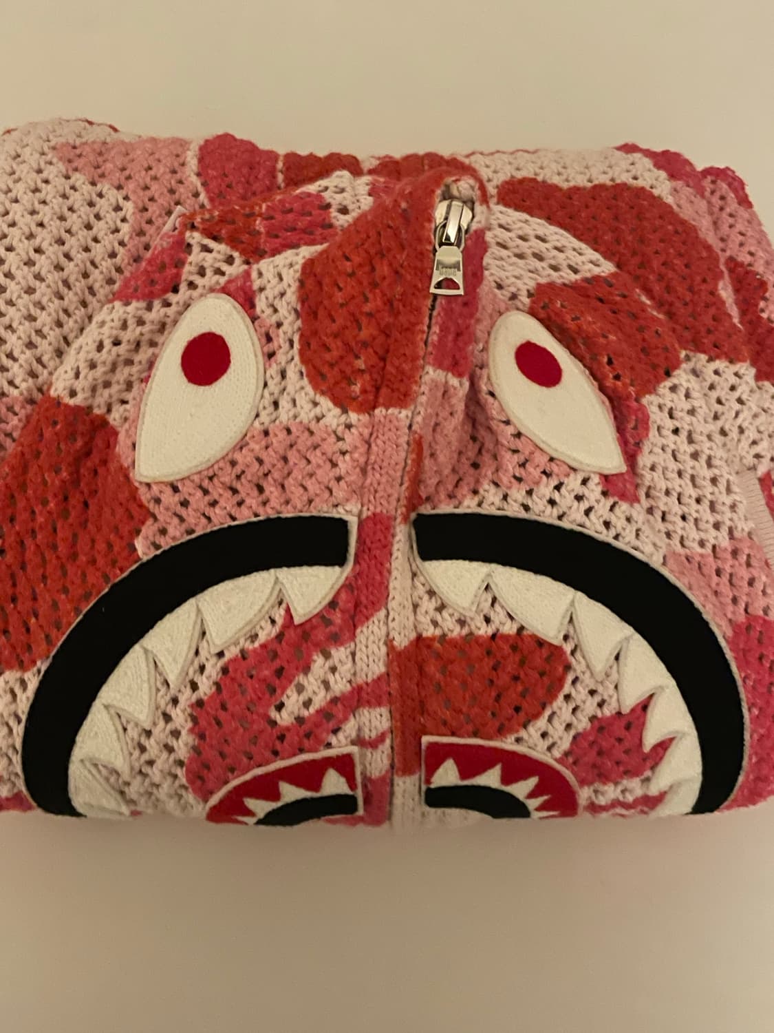 베이프 ABC 카모 크로셰 릴렉스드 핏 샤크 풀 집 후드 핑크 상품이미지2