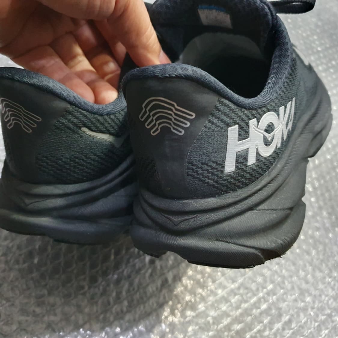 HOKA 호카 CLIFTON 고어택스 운동화(245) 상품이미지3