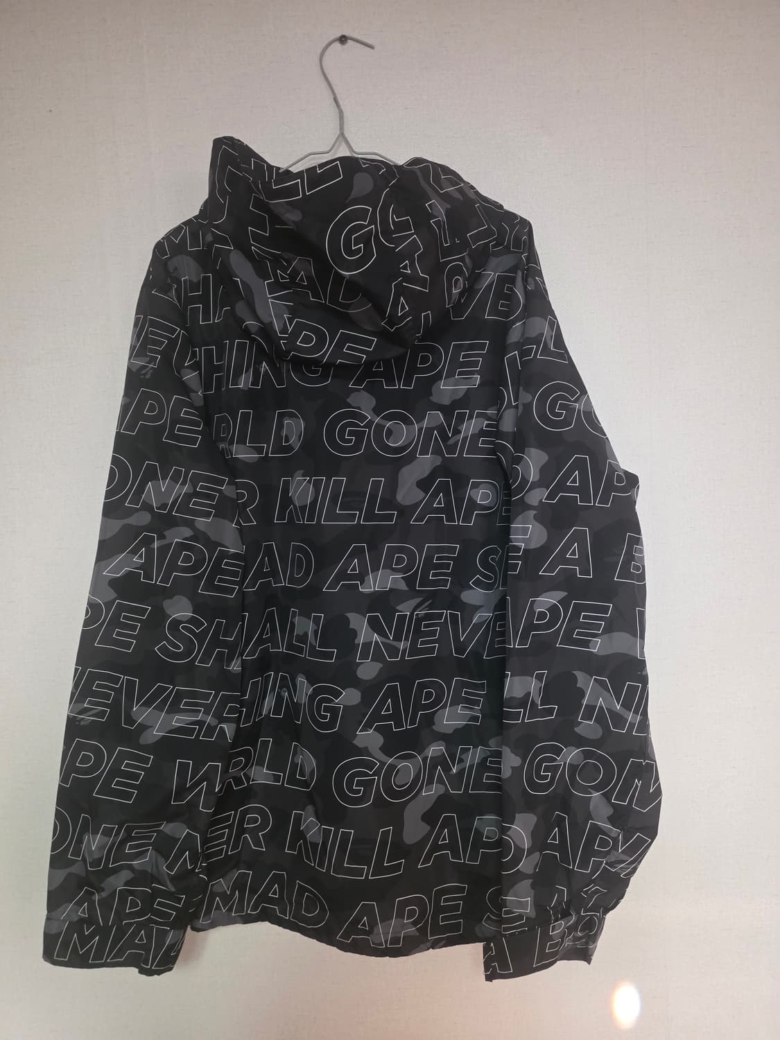 [XL] 베이프 레터링 블랙카모 아노락 자켓 상품이미지2