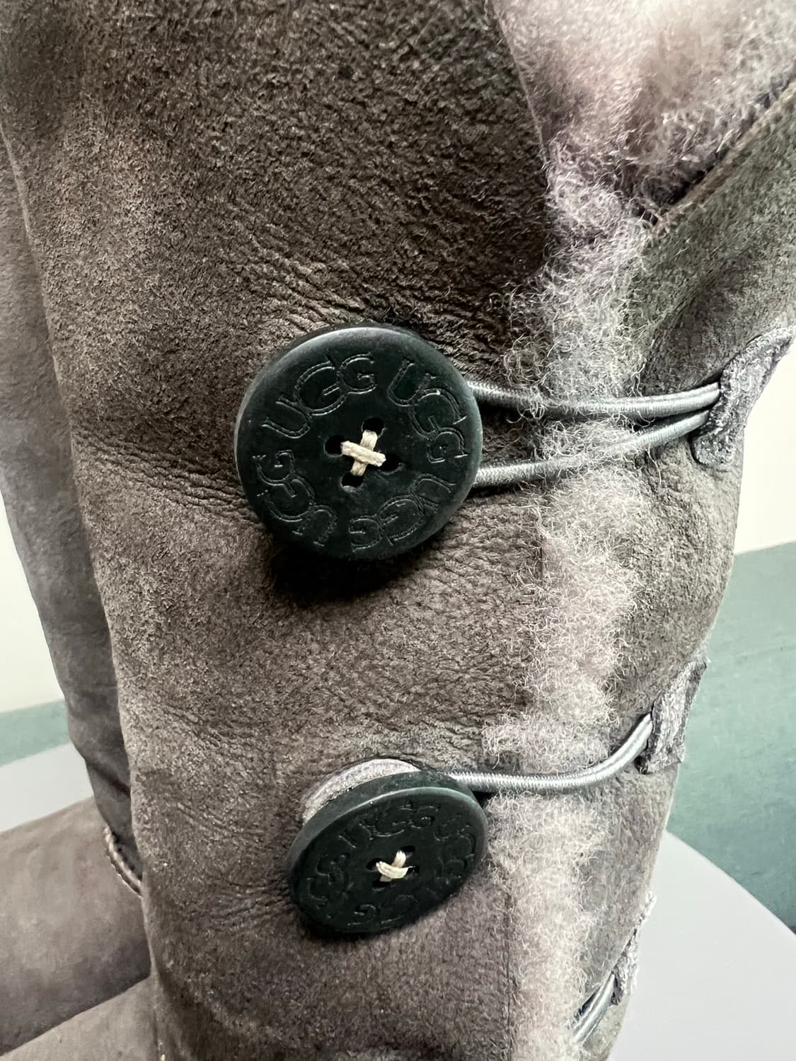 어그 베일리 쓰리버튼 롱부츠 240 상품이미지3