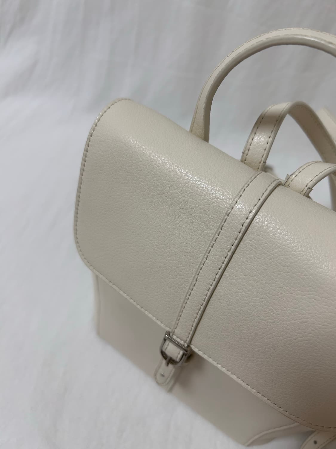 MONOROW 아이보리 가죽 백팩 상품이미지5