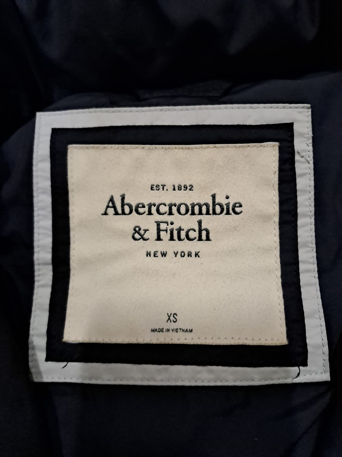 대대장템 y2k 아베크롬비 슬림핏 울프죠 숏패딩 XS 네이비 상품이미지3