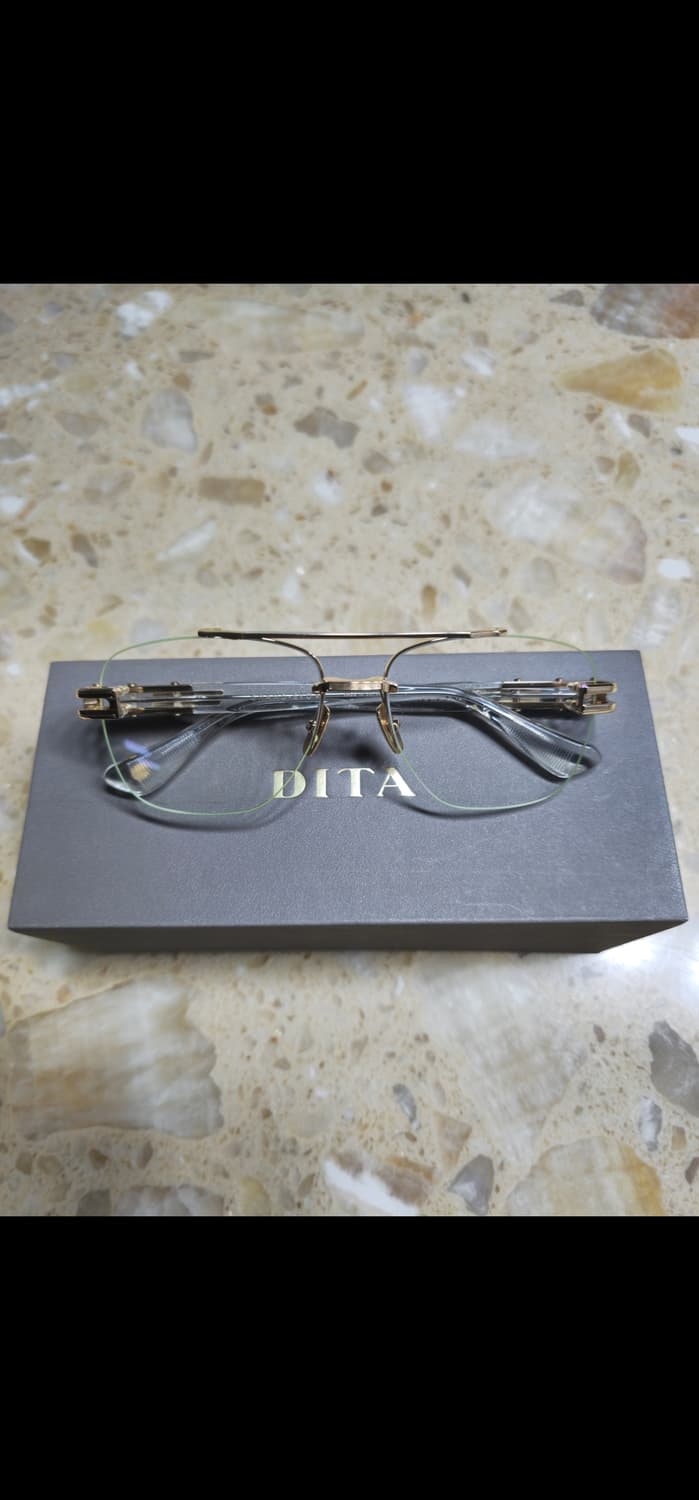 디타 그랜드 에보 투명 그린 상품이미지3