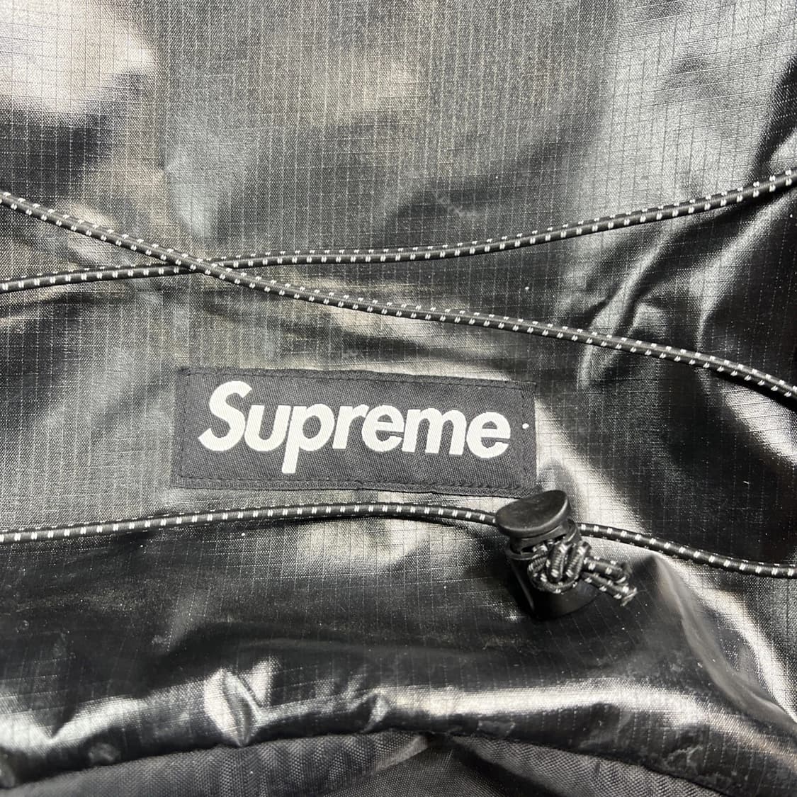 17FW 슈프림 백팩 블랙 상품이미지3