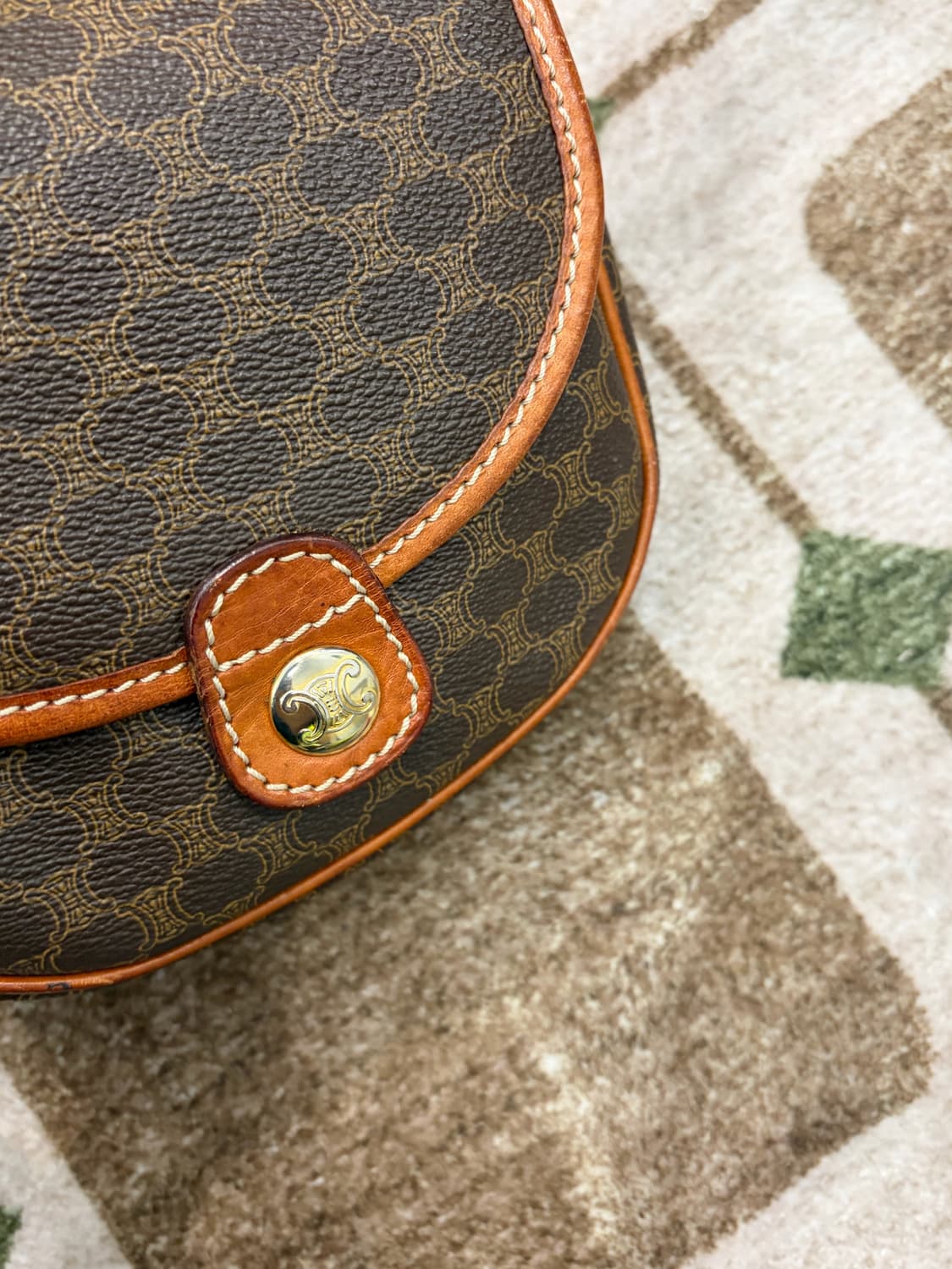 셀린느 마카담 미니 크로스백 상품이미지3