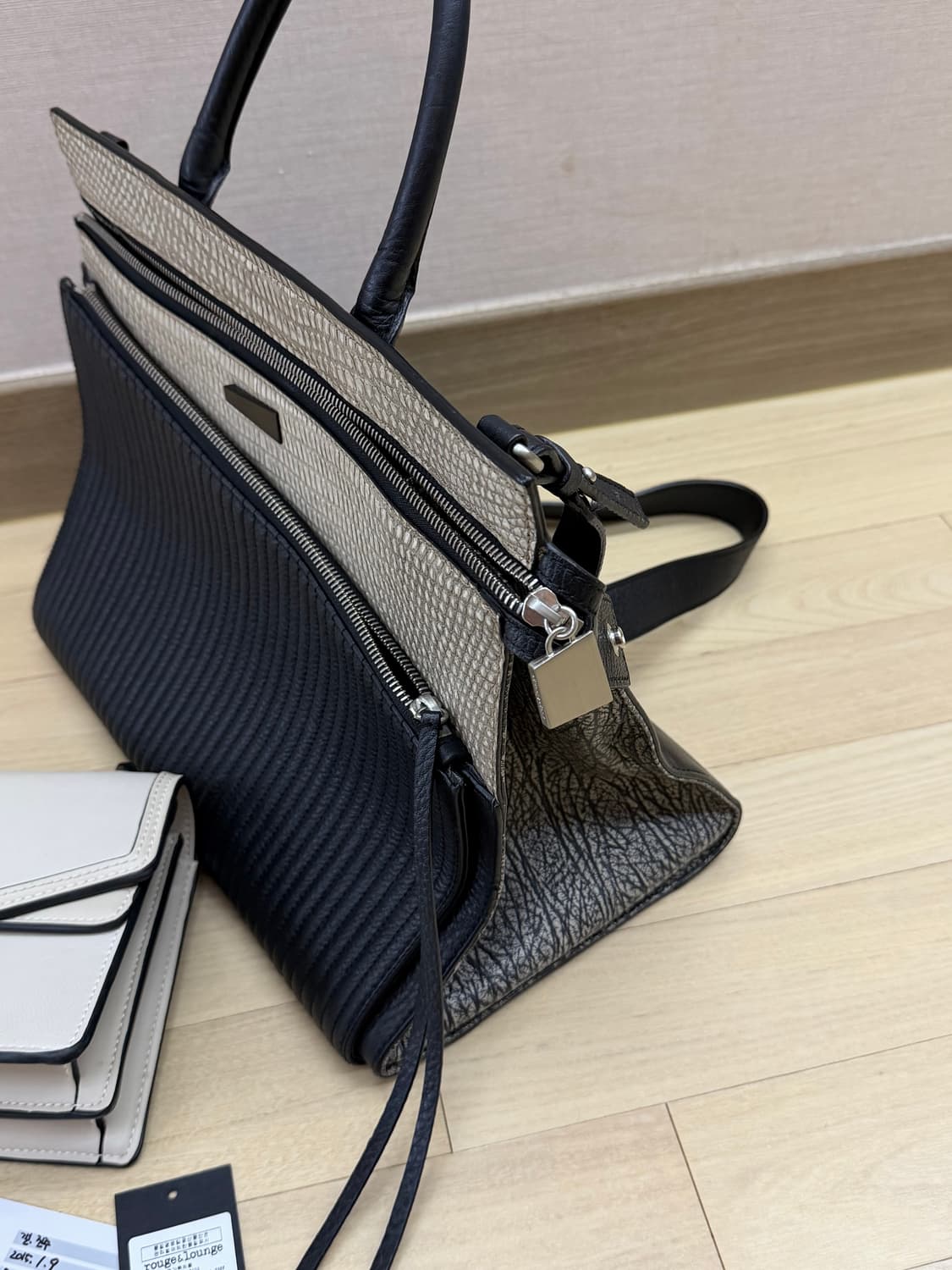 루즈앤라운지  소가죽 가방 상품이미지3