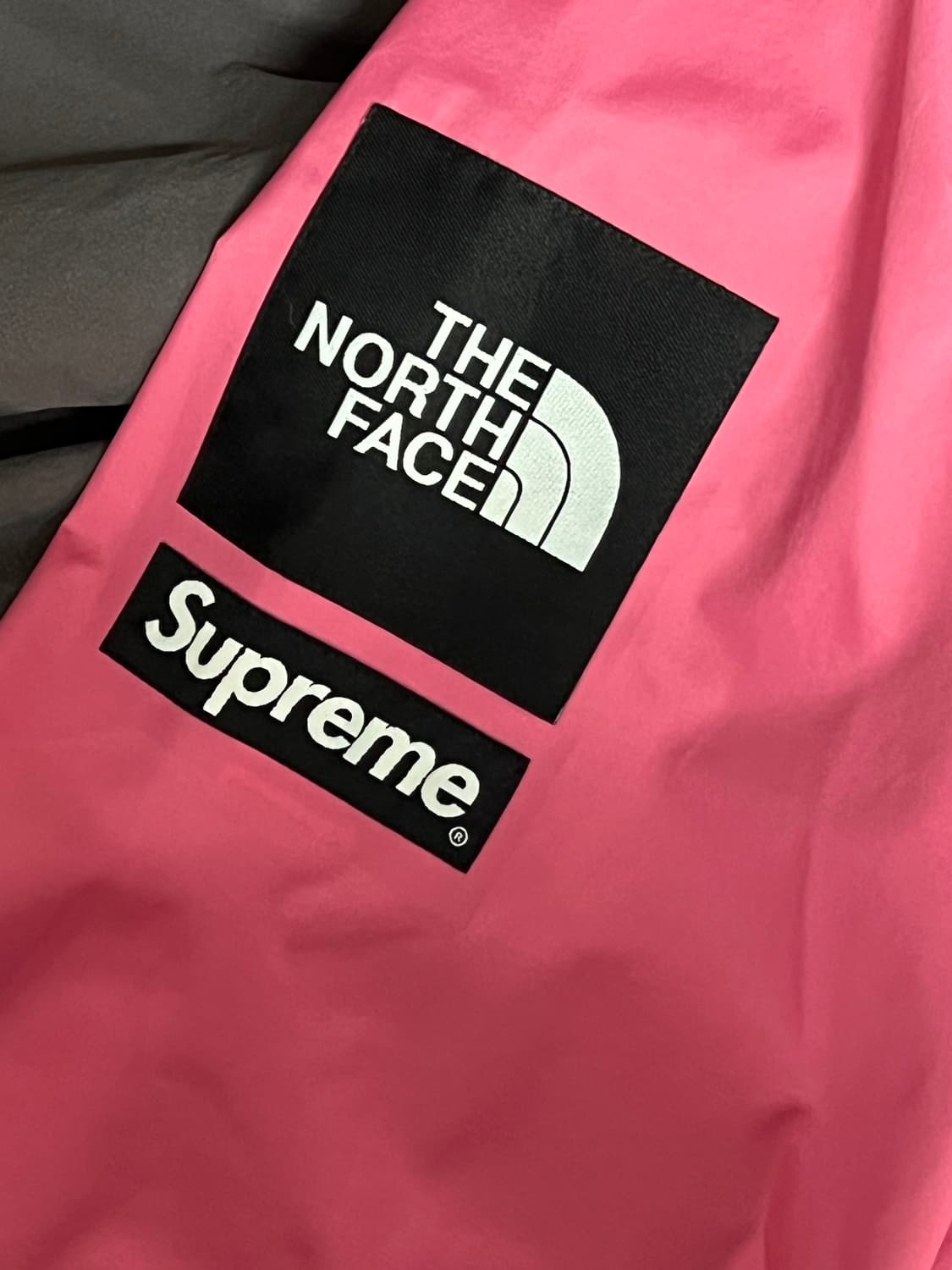 (L) 21ss 슈프림 노스페이스 서밋시리즈 테이프심 자켓 핑크  크림  상품이미지3