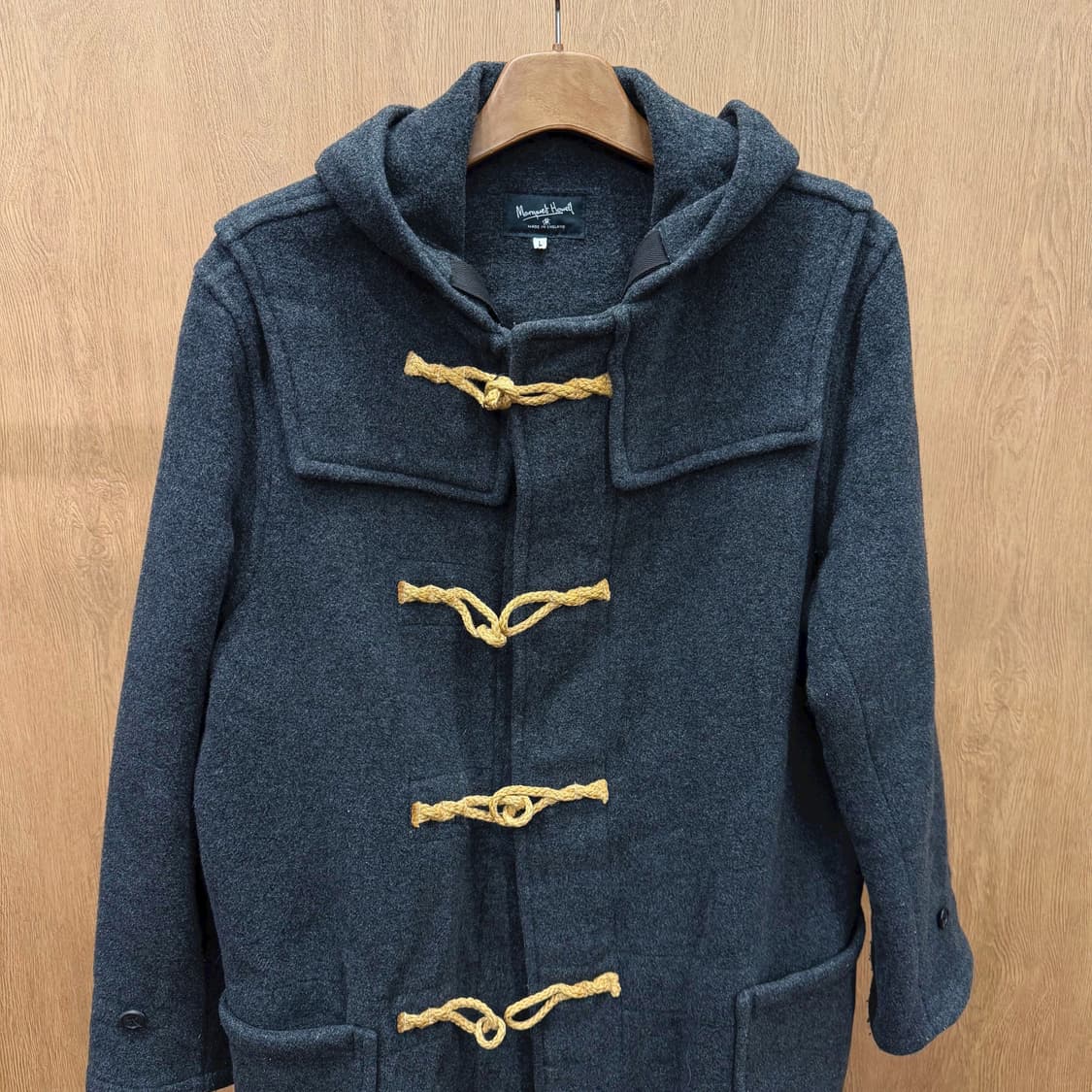 마가렛호웰 후드 더플 코트 토글 여밈 디테일 레귤러핏 차콜 그레이 상품이미지4