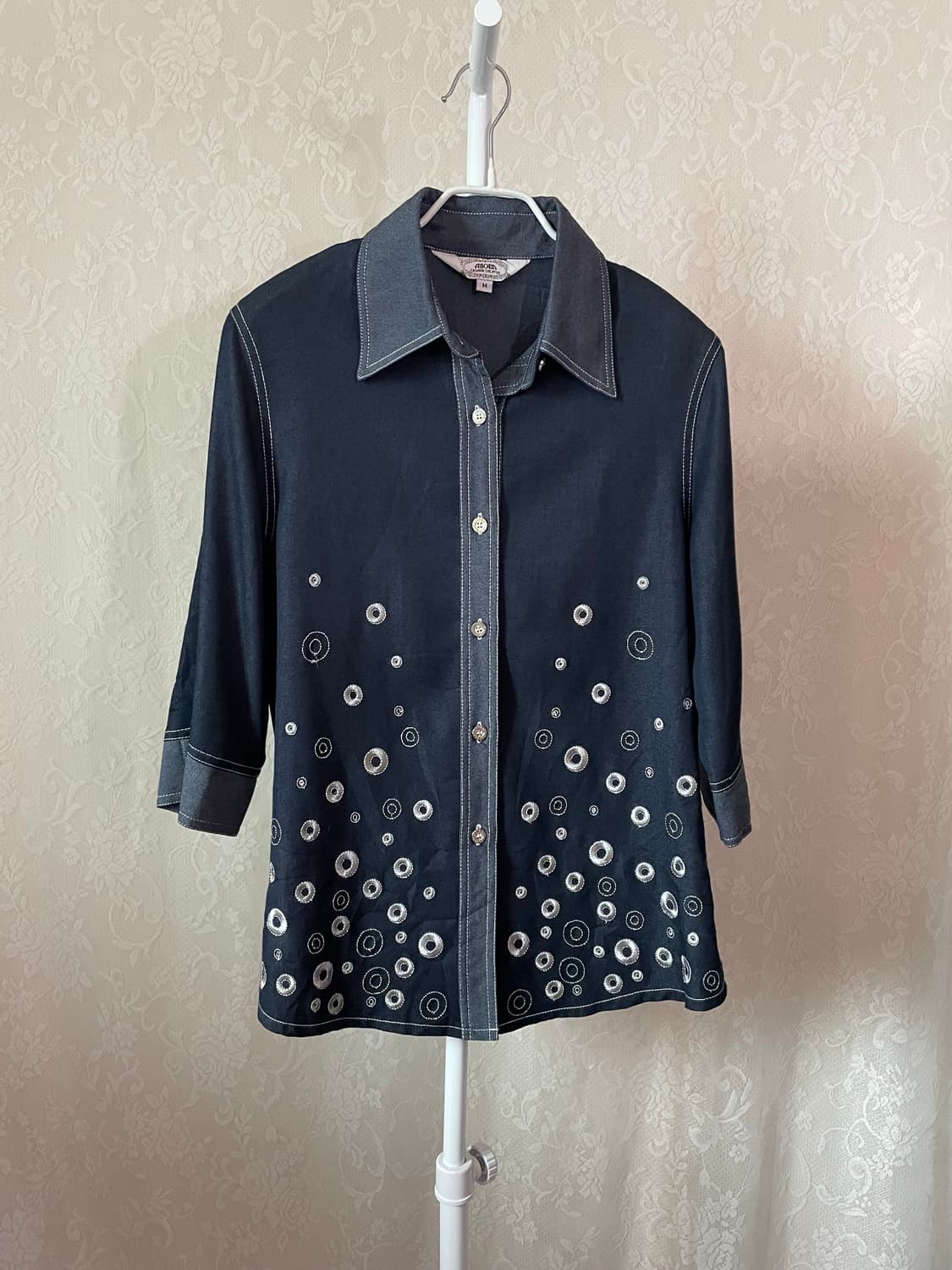 도트 플라워 자수 블라우스 상품이미지1