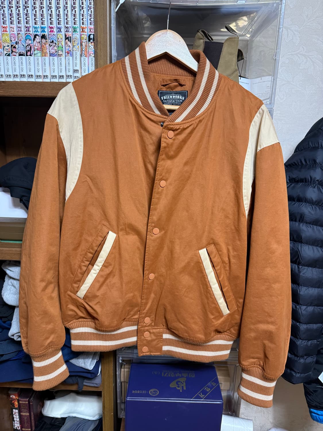 L 프리즘웍스 바시티자켓 브라운 상품이미지1