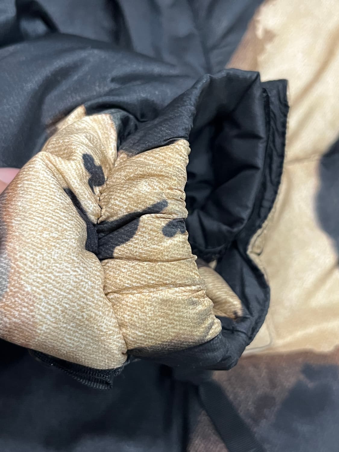 슈프림 노스페이스 블리치드 패딩 L 상품이미지6