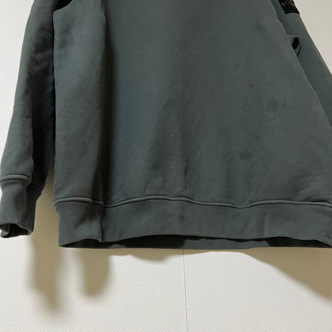 스톤아일랜드 22fw 안감기모 맨투맨 xl 상품이미지4