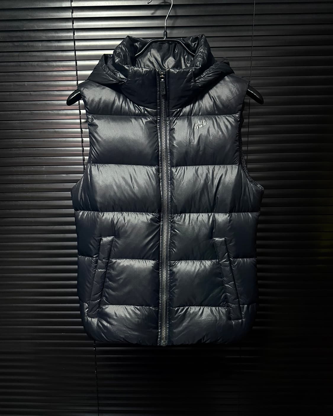 나이키 구스 다운 패딩 조끼 베스트 블랙 스우시 M 95 스트릿 하이넥  상품이미지3