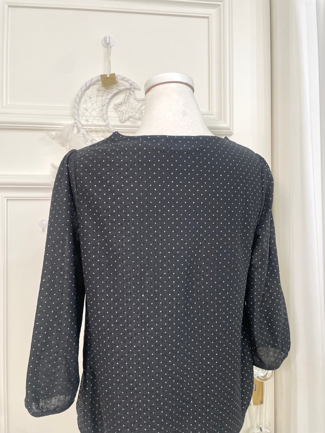 black silver dot pleats blouse(size-M) 상품이미지4