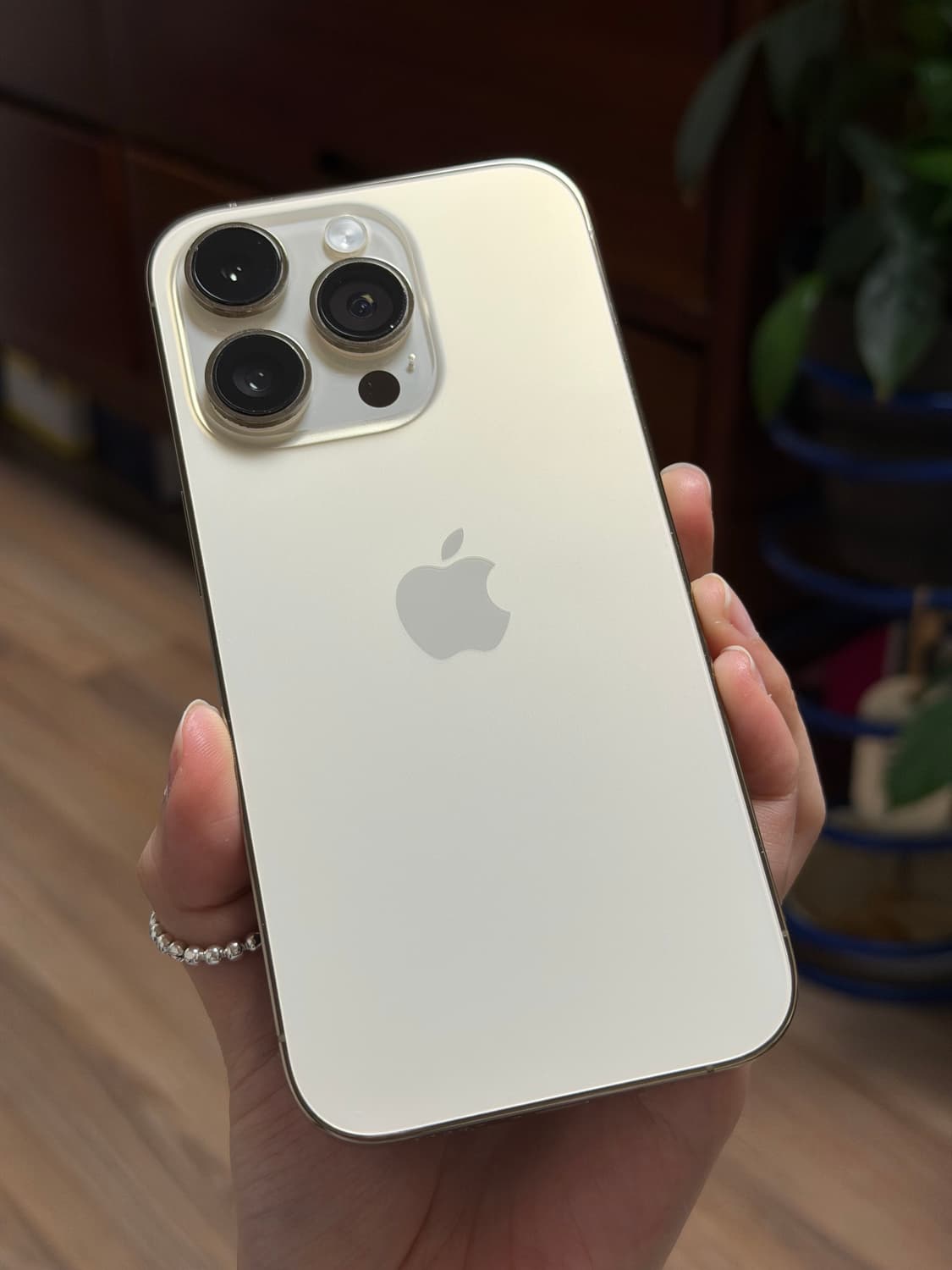 아이폰 14pro 256gb 골드 상품이미지1