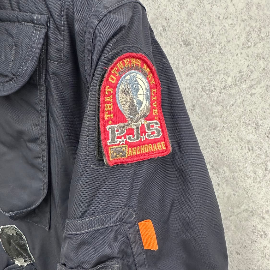 85 파라점퍼스 고비 마스터피스 남자 봄버 패딩 상품이미지8