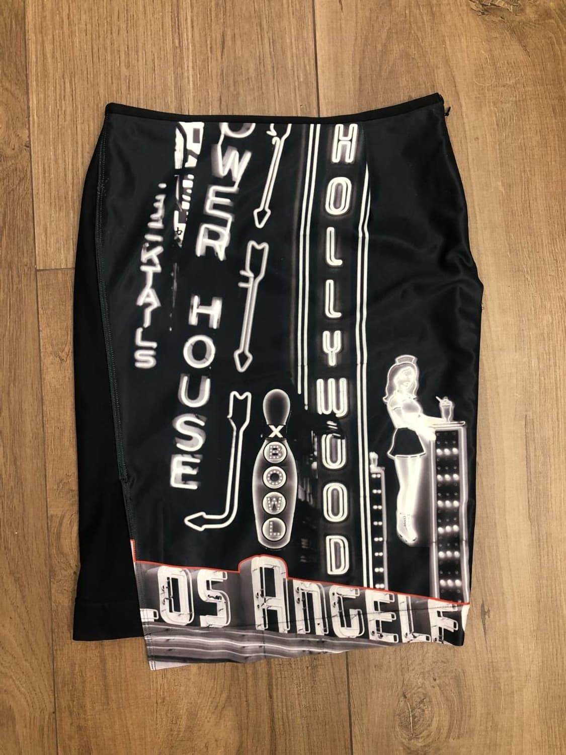 SUVA L.A 나이트 뷰 프린팅 캐쥬얼 수트 상품이미지9