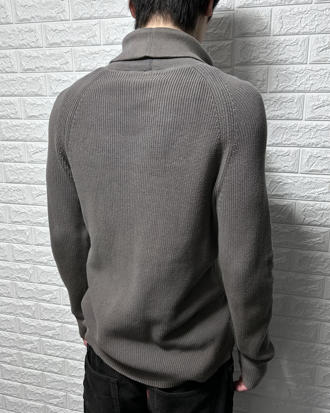 아르마니 익스체인지 하이넥 하프 짚 니트 상품이미지4