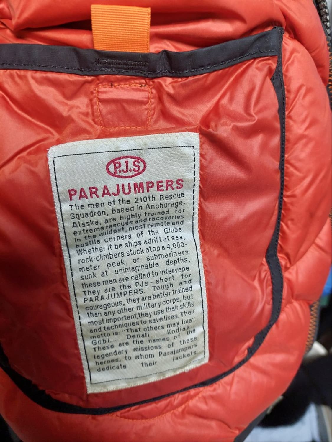 파라점퍼스 고비 마스터라이트 블랙 패딩 XL 정품 상품이미지9