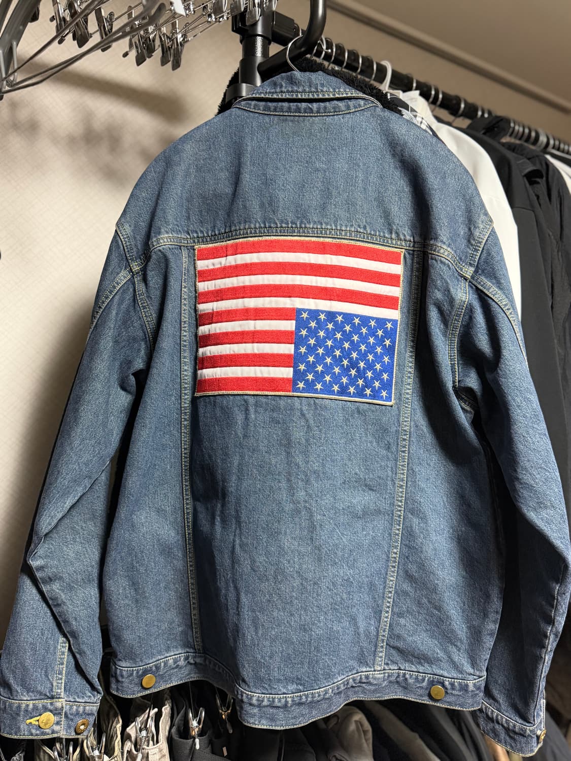 윌리차바리아(Willy Chavarria) x WISM box work 상품이미지2