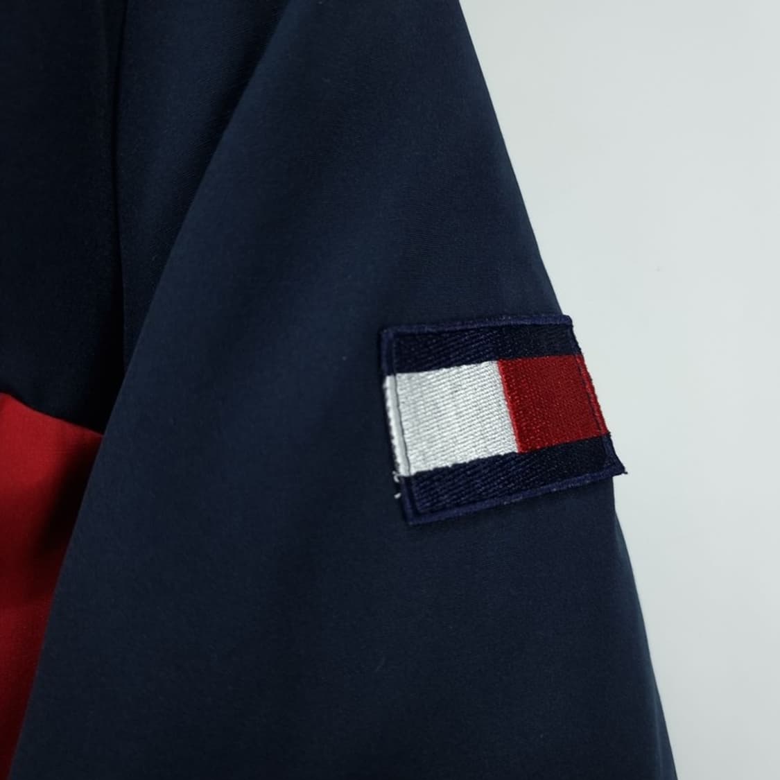 [타미힐피거] 빅로고 후드 봄버 자켓 네이비 M18492 상품이미지6