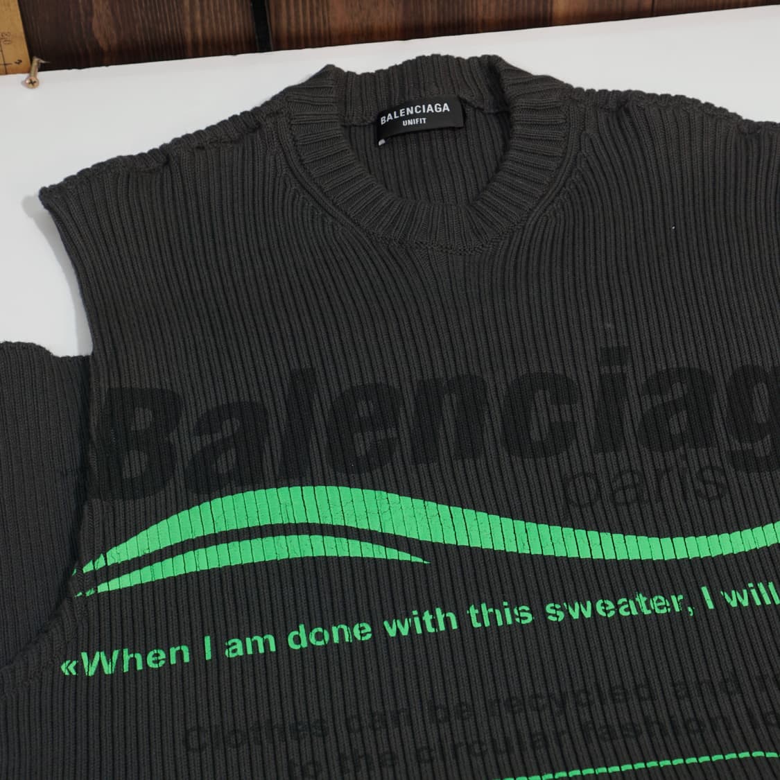 발렌시아가 리사이클 슬로건 골지 니트 베스트 상품이미지5