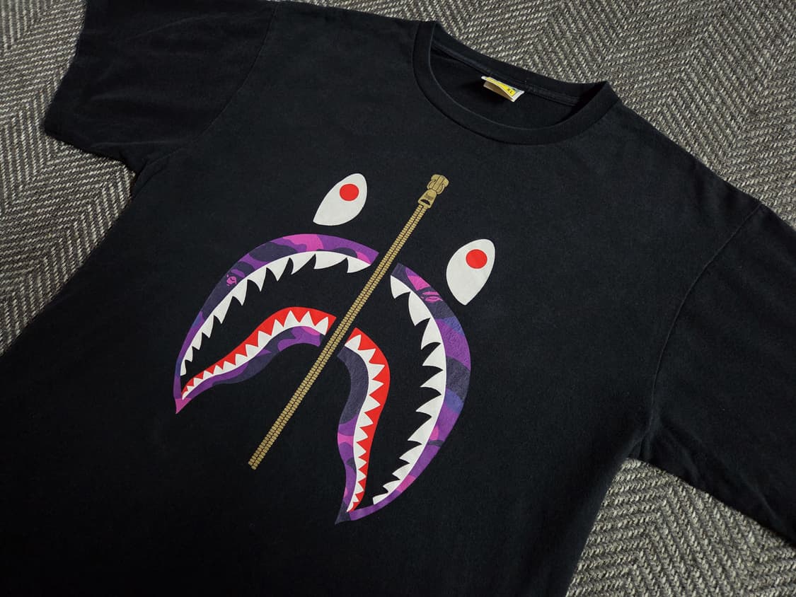 베이프 BAPE 샤크 퍼플 반팔티 상품이미지3