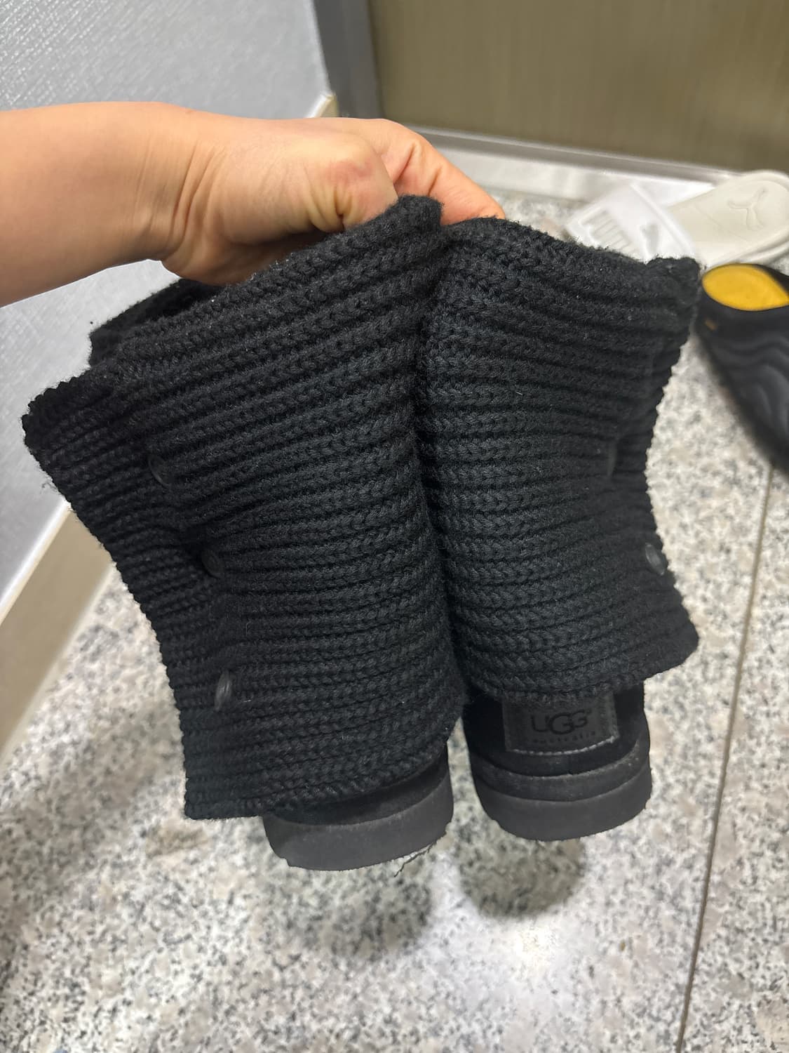 ugg 블랙 니트 카디 부츠 상품이미지2