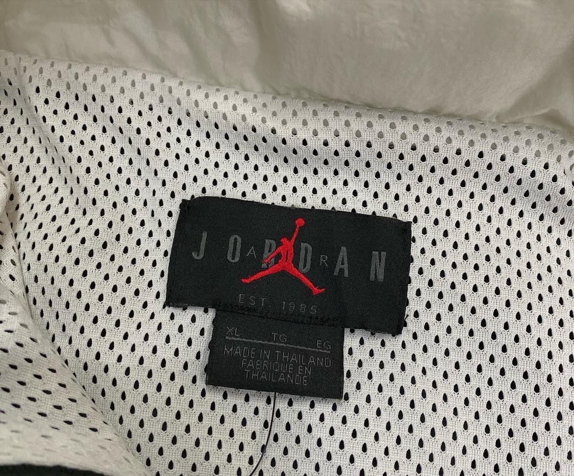 NIKE(나이키)에어조던 23 점프맨 윈드자켓 상품이미지5