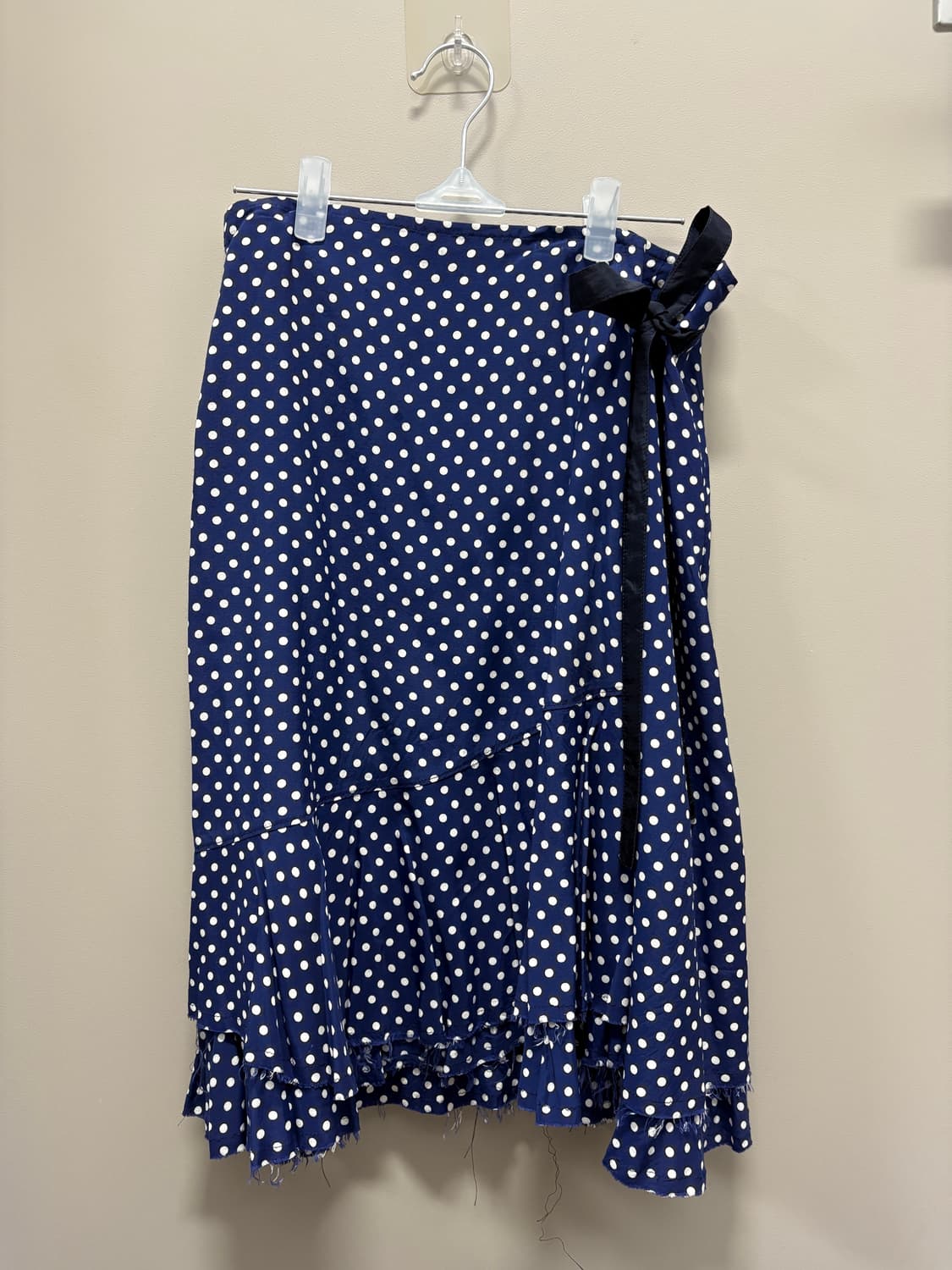 트리콧 꼼데가르송 도트 랩 스커트 네이비 상품이미지1