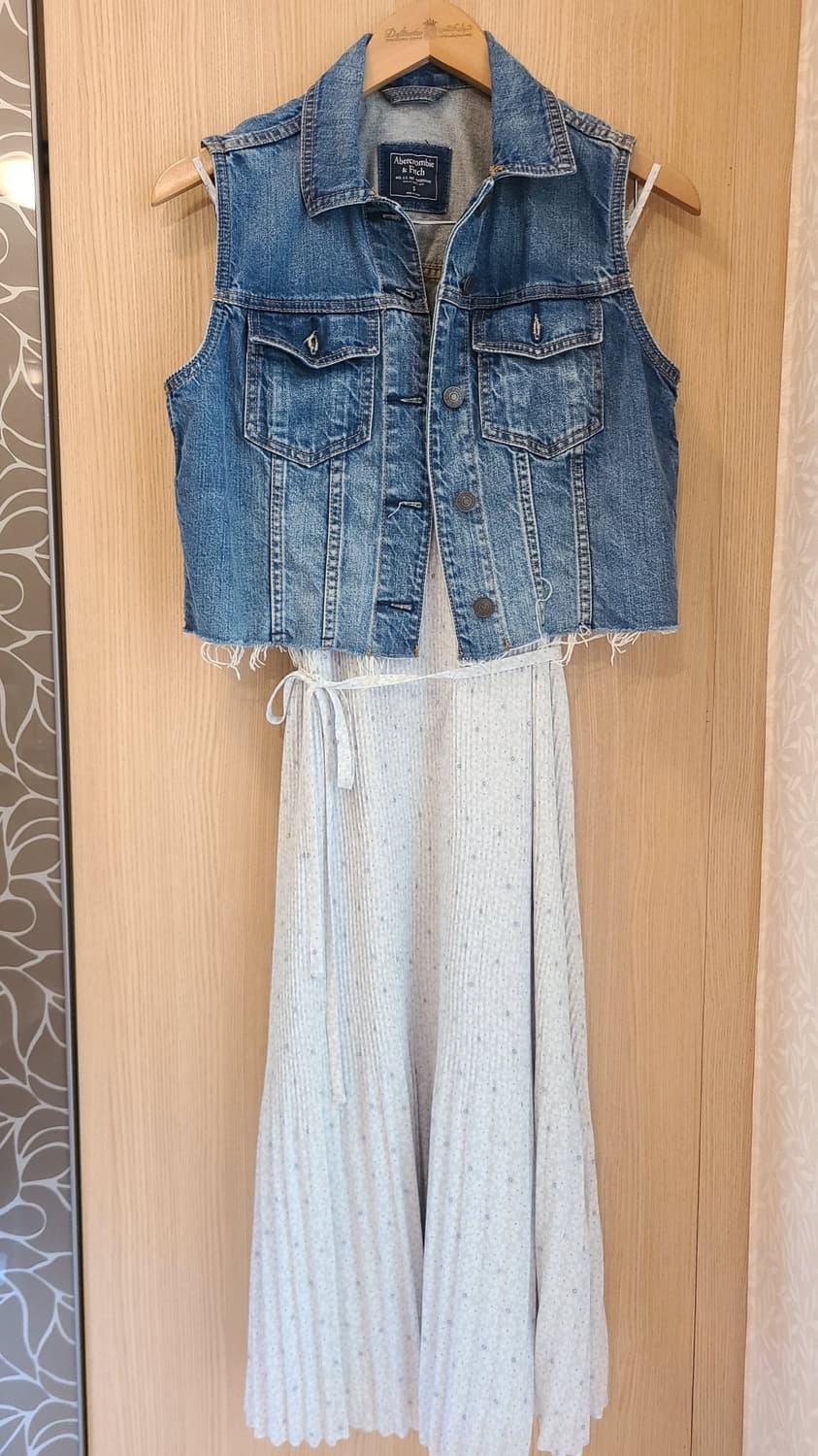 👗(아베크롬비앤피치) 뽀송뽀송 플리츠 끈원피스 (XS) 상품이미지6