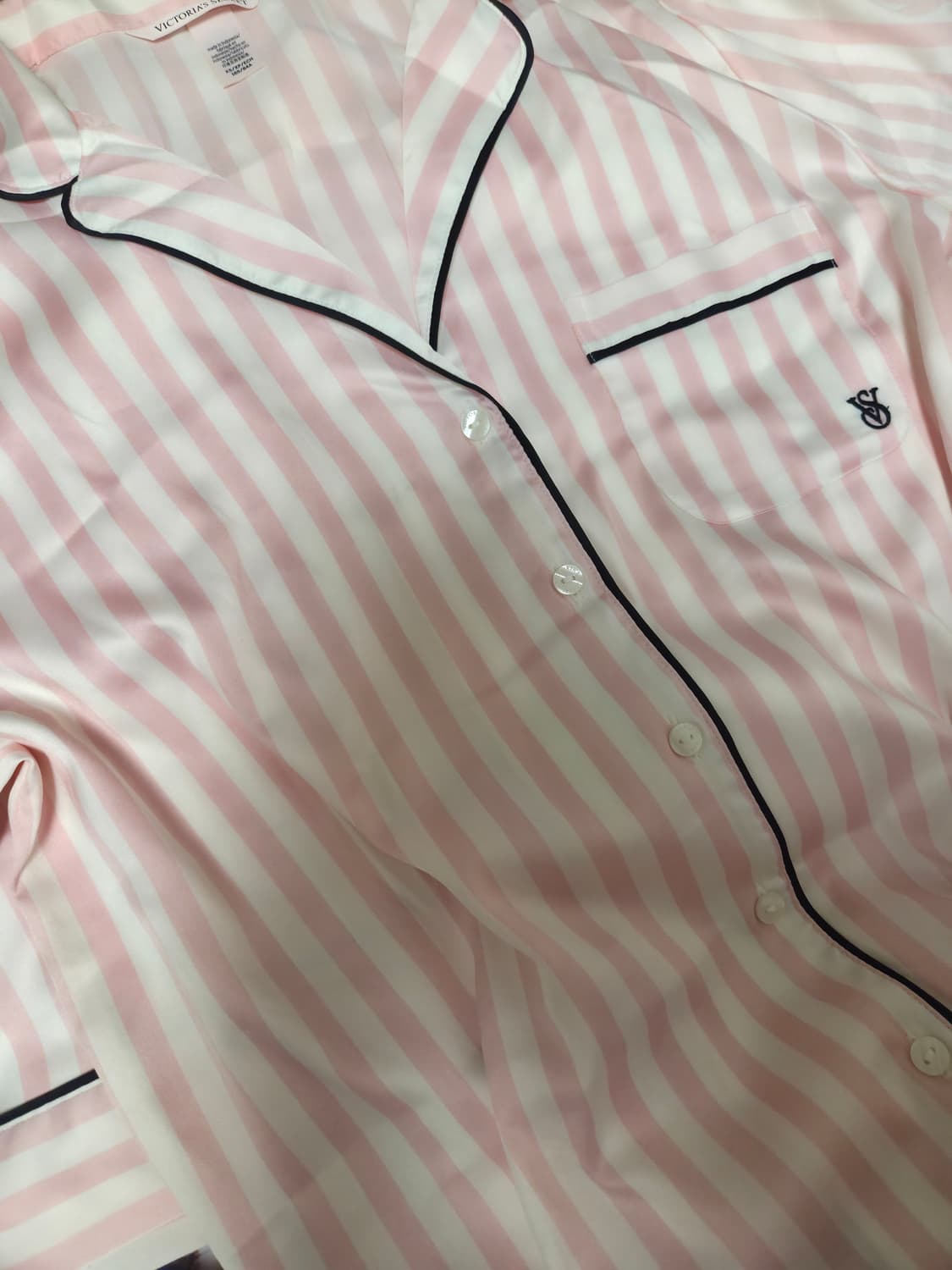 Victoria's Secret Satin Short Pajama Set 상품이미지4