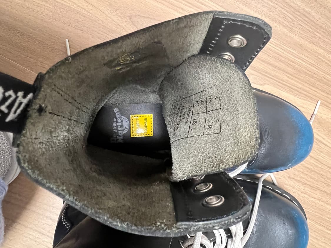 닥터마틴 1919 uk5 240사이즈 판매합니다! 상품이미지6