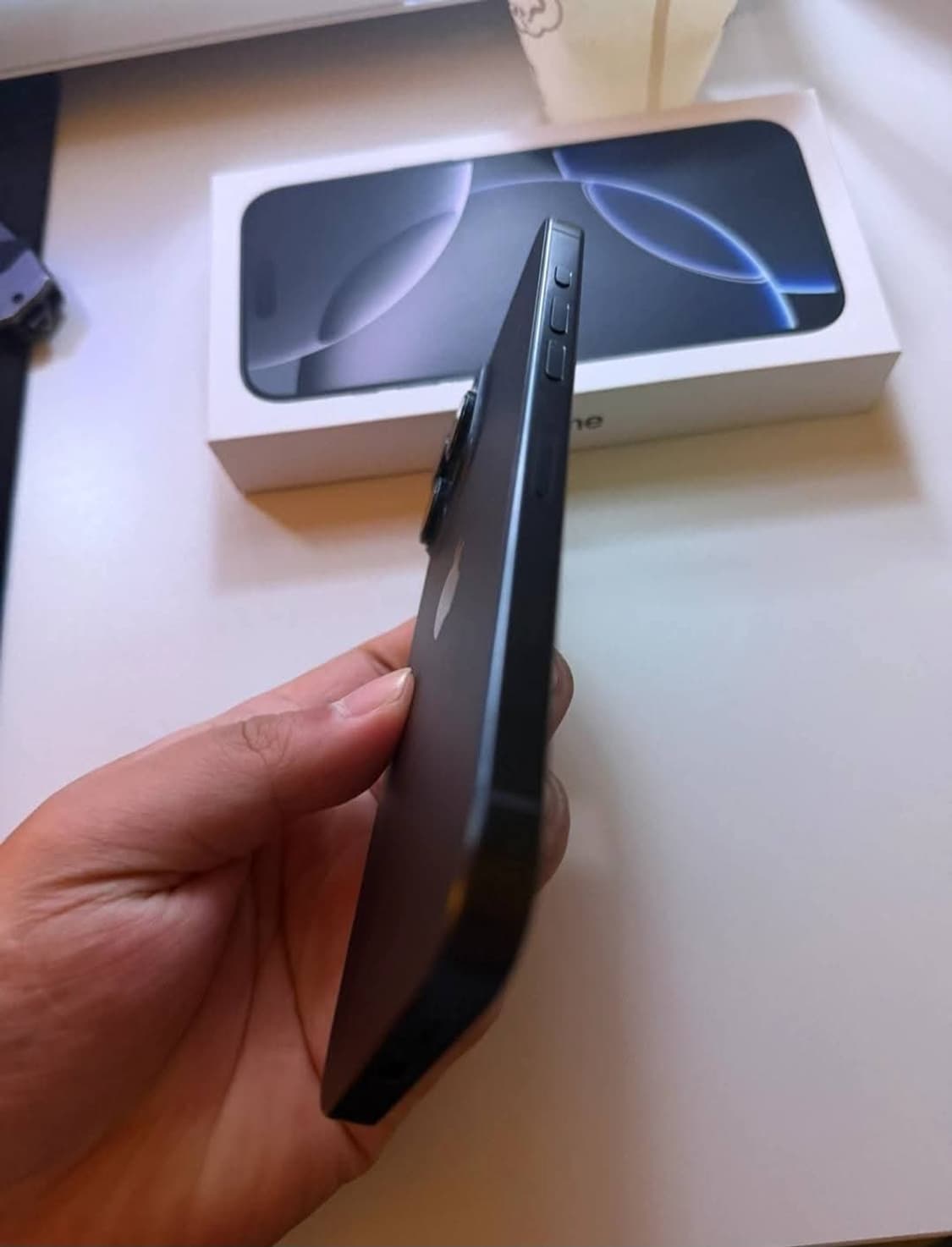 아이폰16프로맥스 256기가  상품이미지5