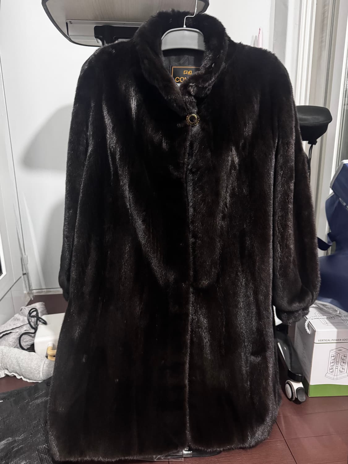 대동모피 블랙그라마 롱 밍크 코트 상품이미지4