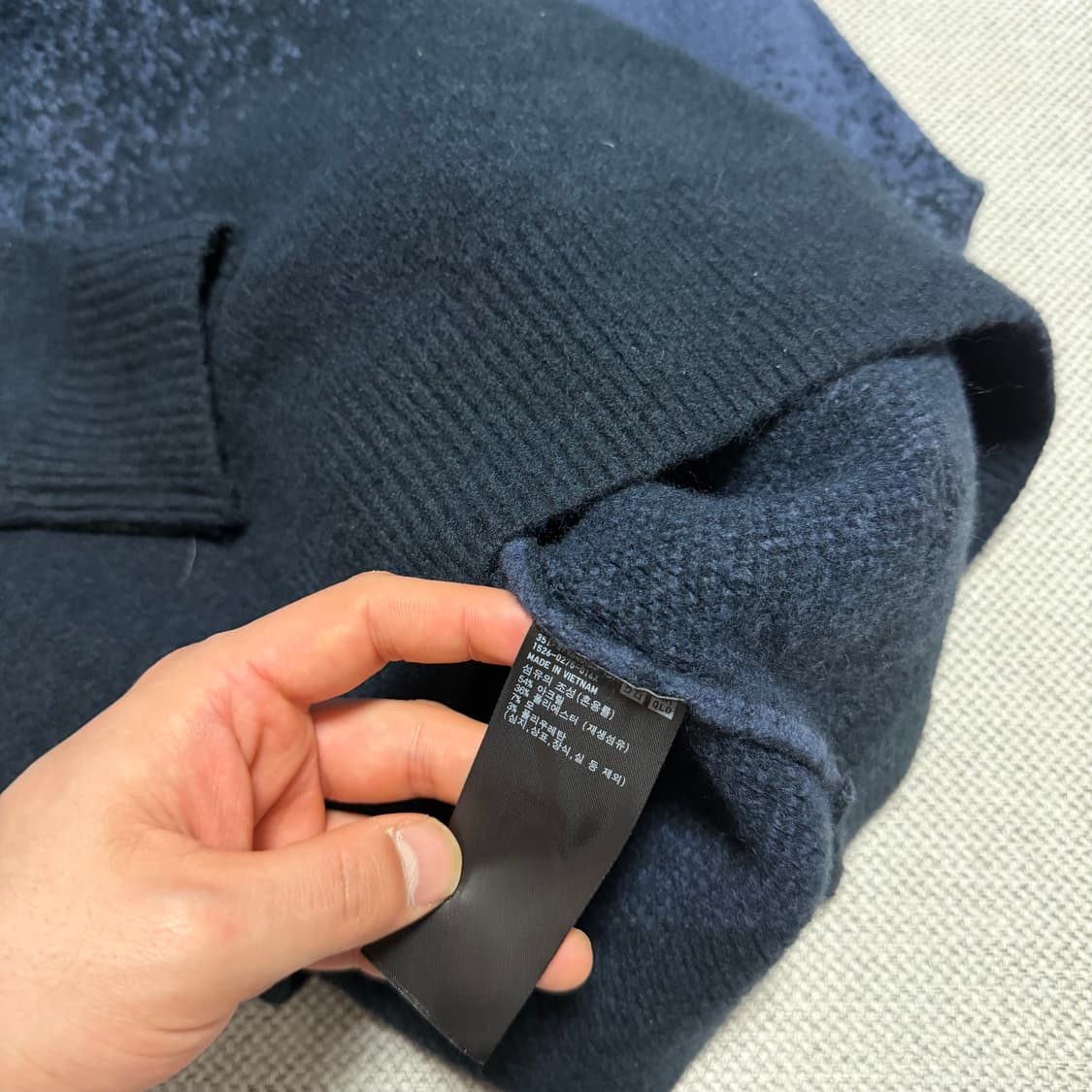 유니클로 x JW앤더슨 그라데이션 니트 상품이미지4