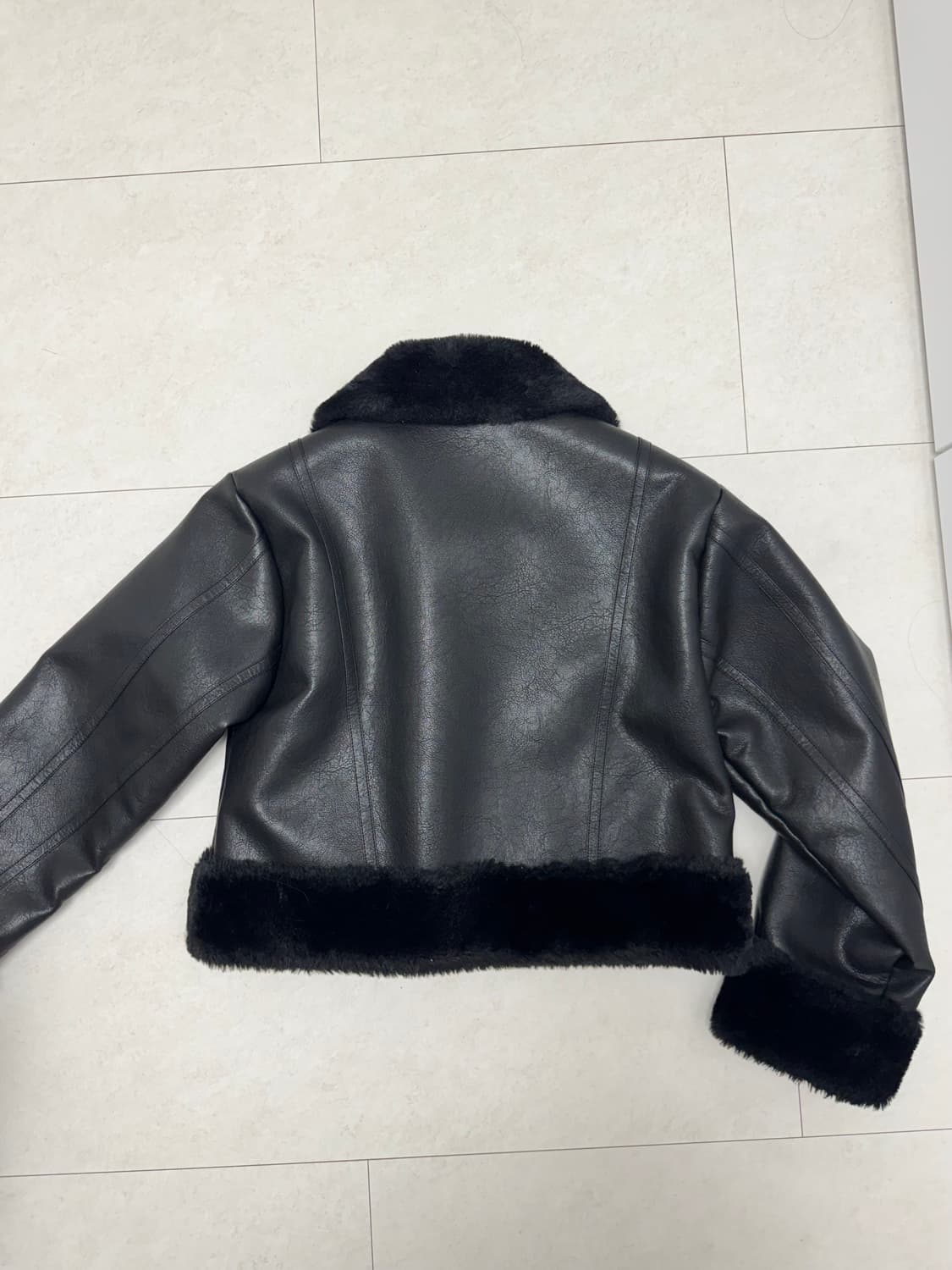 보헤미안서울 무스탕 24FW 상품이미지5