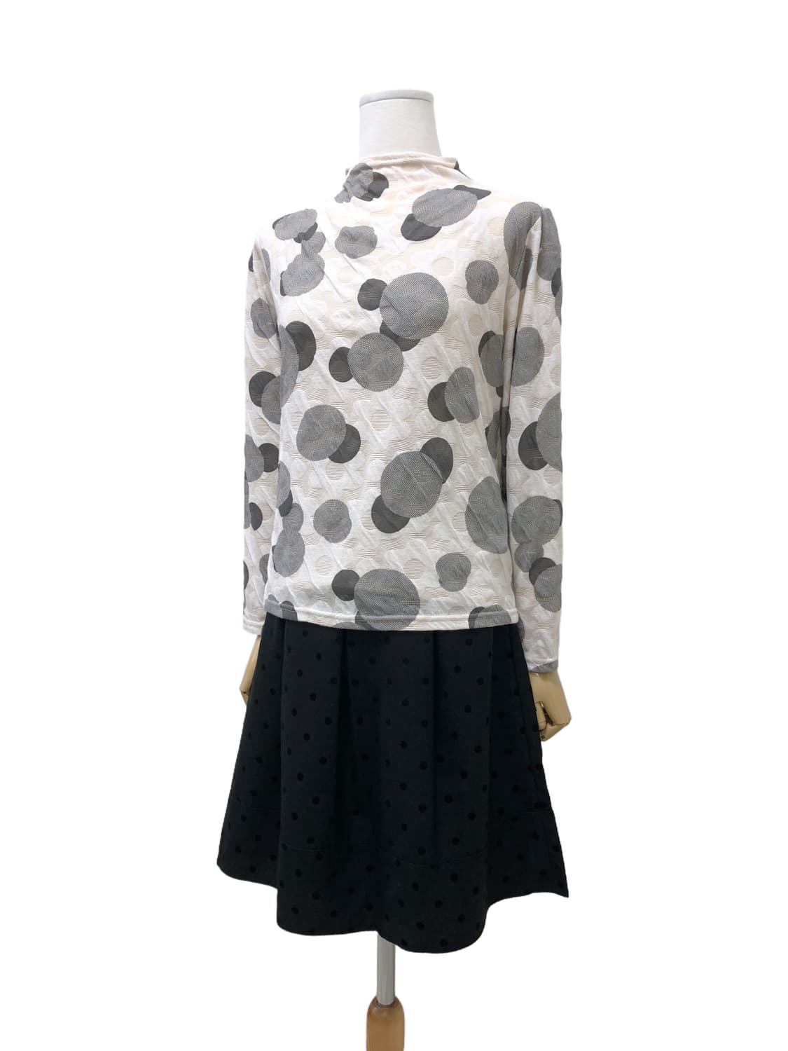 플라워 도트 터틀넥 목폴라 티셔츠 상품이미지4