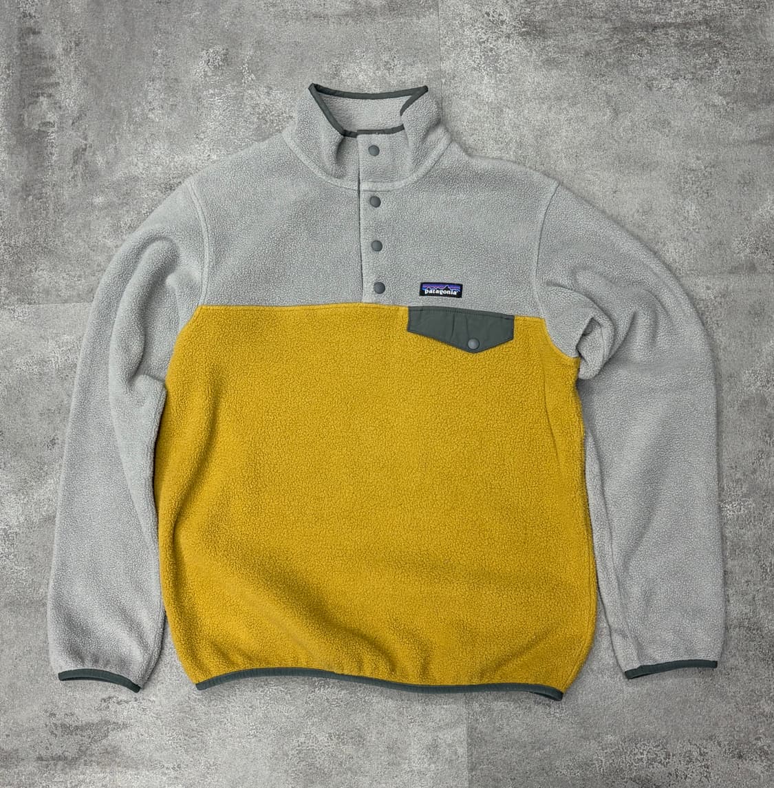 파타고니아 신칠라 플리스 풀오버 그레이/옐로우 상품이미지1