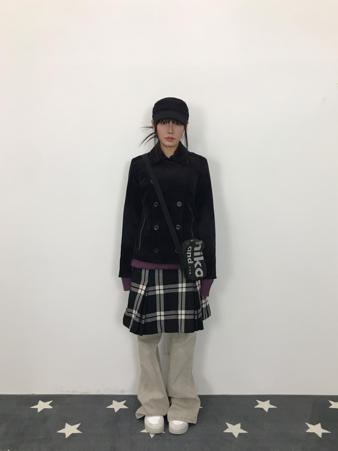 Hypersoar Black Corduroy Peacoat Jacket 상품이미지1