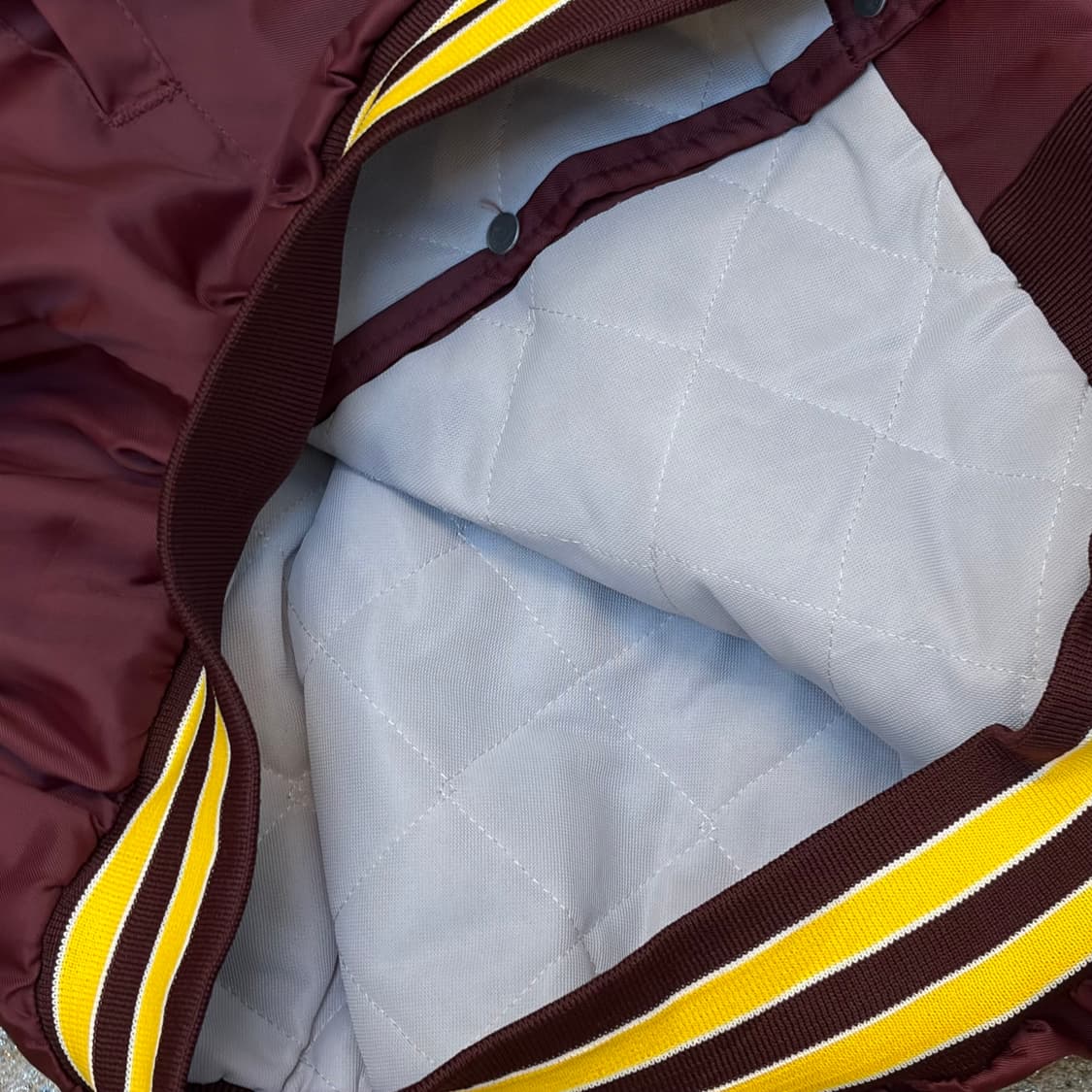 레어 90s Made in USA 스윙스터 미시건 사틴 자켓 패딩자켓 상품이미지9