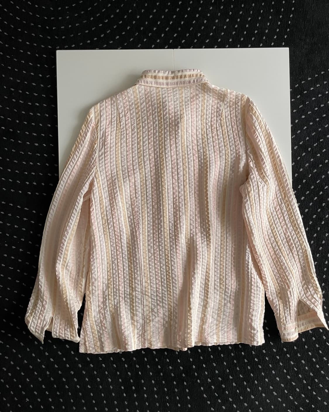 embossing stripe blouse 상품이미지5