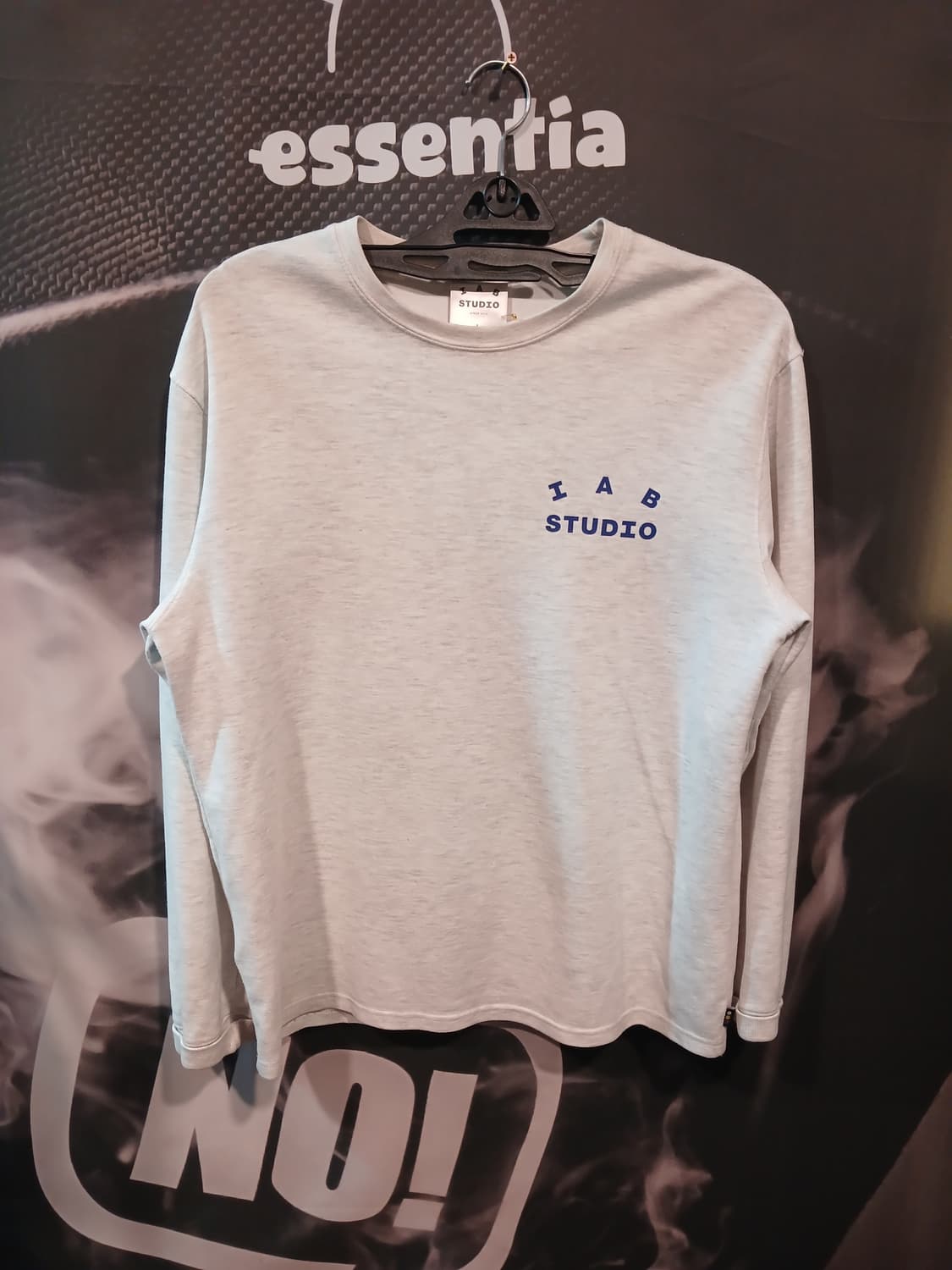 아이앱 스튜디오 롱슬리브 상품이미지1